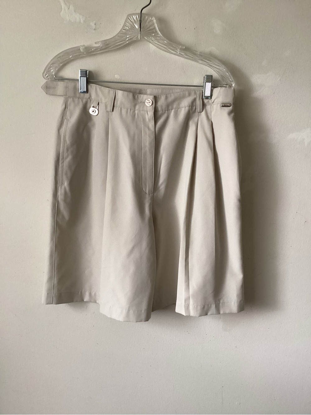 Liz golf Pleated golf Shorts - for women. Light Beige